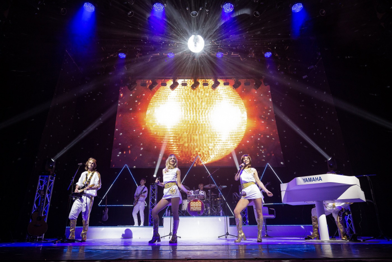 Aclamado em Londres, ''MANIA THE ABBA TRIBUTE'' chega a Porto Alegre em outubro 