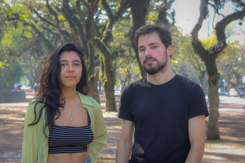 Júlia Pezzi & Rafael Lopes estreiam show no Café Fon Fon