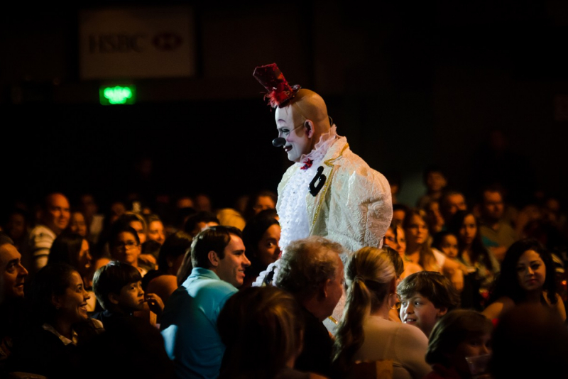 Universo Casuo traz espetáculo circense a Porto Alegre neste domingo 