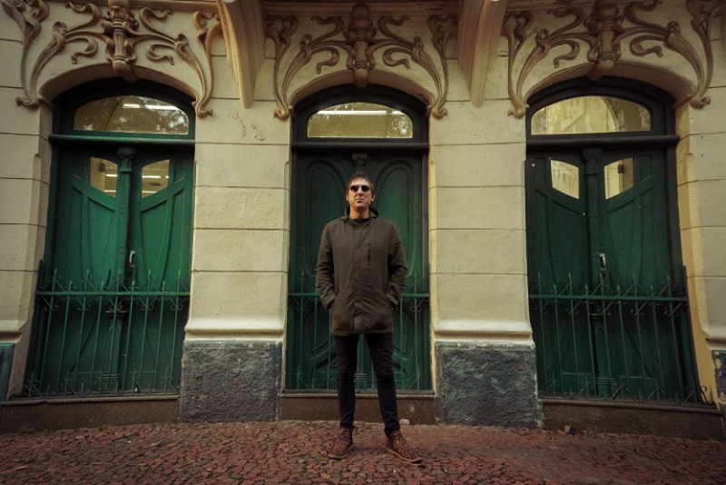 Marcelo Gross convida Paulo Miklos e mais para lançamento de disco no Opinião