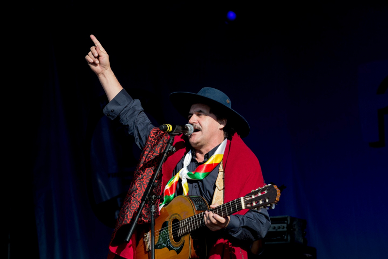 Elton Saldanha e convidados nesta quarta-feira, 23, no Theatro São Pedro 