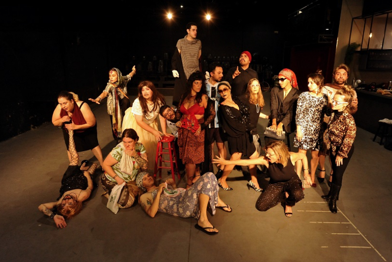 O espetáculo ''Mundo de Lá'' estreia neste sábado na Sala Álvaro Moreyra