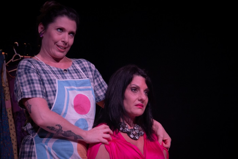 ''Diálogos Rasgados'' entra em cartaz na Casa de Espetáculos na próxima semana 