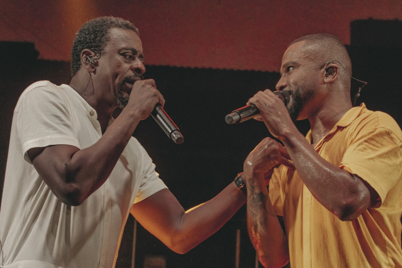 Alexandre Pires e Seu Jorge levam o projeto ''Irmãos'' para o Maori Beach Club em Xangri-lá