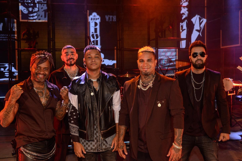 Os Travessos e Rodriguinho desembarcam em Porto Alegre com a turnê ''Sorria 25 Anos''