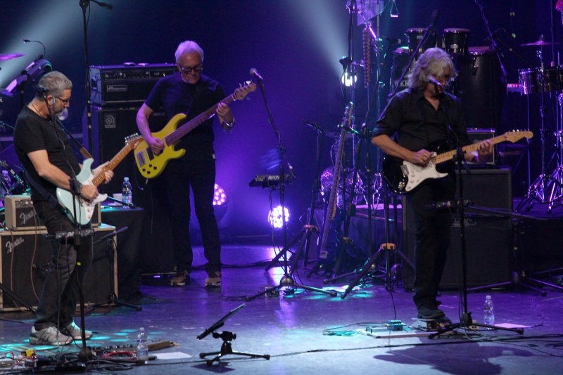 Dire Straits Legacy se apresenta em maio no Auditório Araújo Vianna 