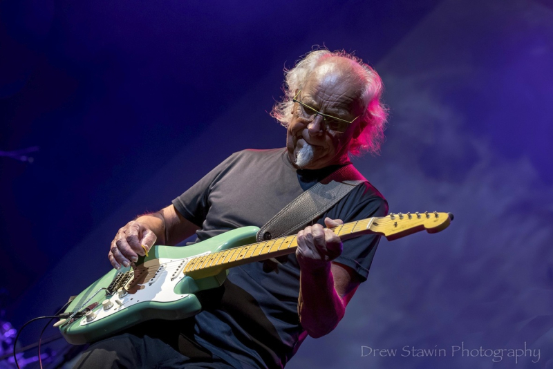 Martin Barre (Jethro Tull) traz turnê de 50 anos do clássico Aqualung em novembro