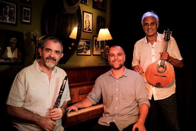 CHC Santa Casa apresenta show com Duo Leitzke Alvim e Ronaldo do Bandolim