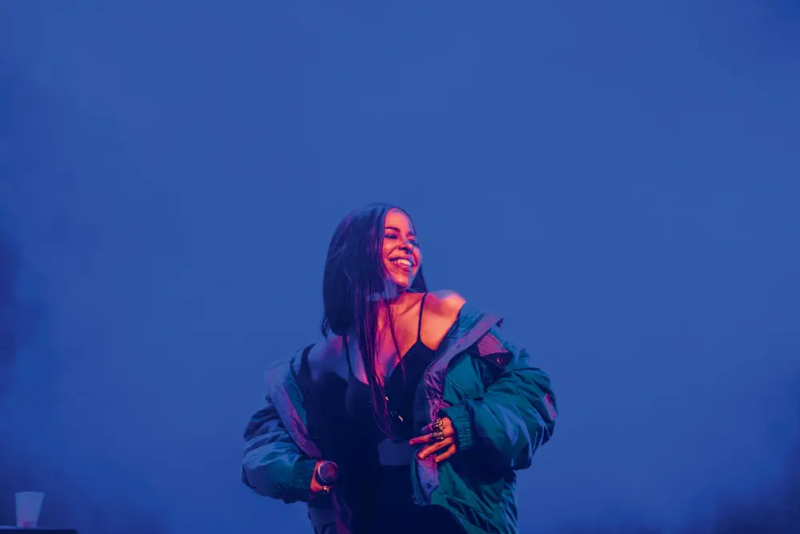 Flora Matos retorna a Porto Alegre em agosto com show no Opinião 