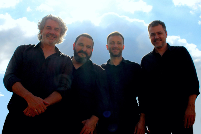 ''ELAS por ELES'' nesta sexta-feira (12), no Café Fon Fon