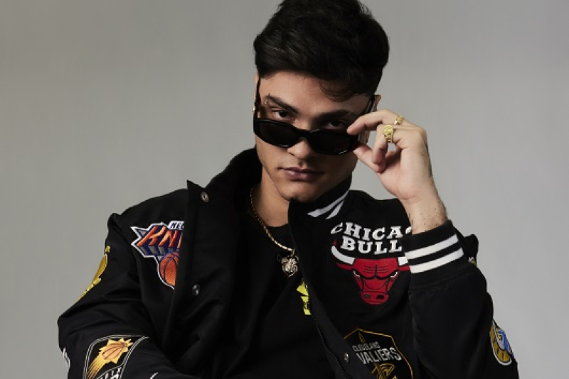 Davi Kneip se apresenta nesta sexta-feira em Porto Alegre