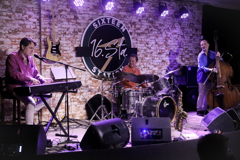 Jambo Trio e James Liberato abrem a temporada oficial do Sixteen Jazz