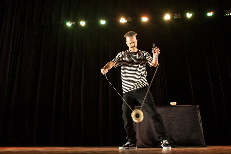 Espetáculo ''O Malabareador de Ideias'' é atração do CHC Santa Casa