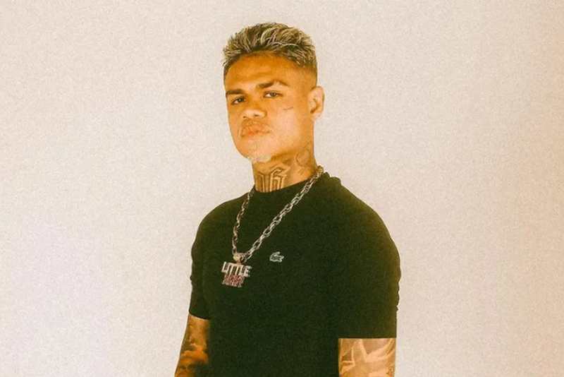 MC Cabelinho se apresenta no Pepsi On Stage em julho 