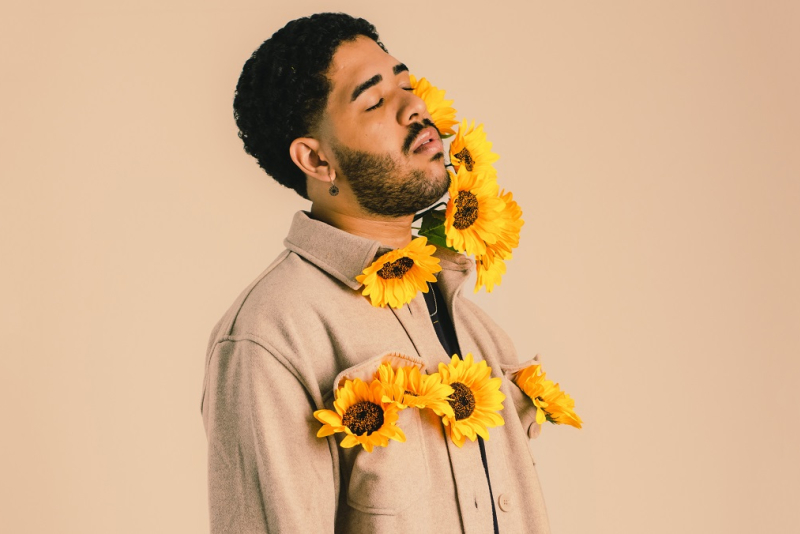 IVYSON apresenta a turnê 'Girassol' em Porto Alegre nesta quinta-feira (20) no Agulha