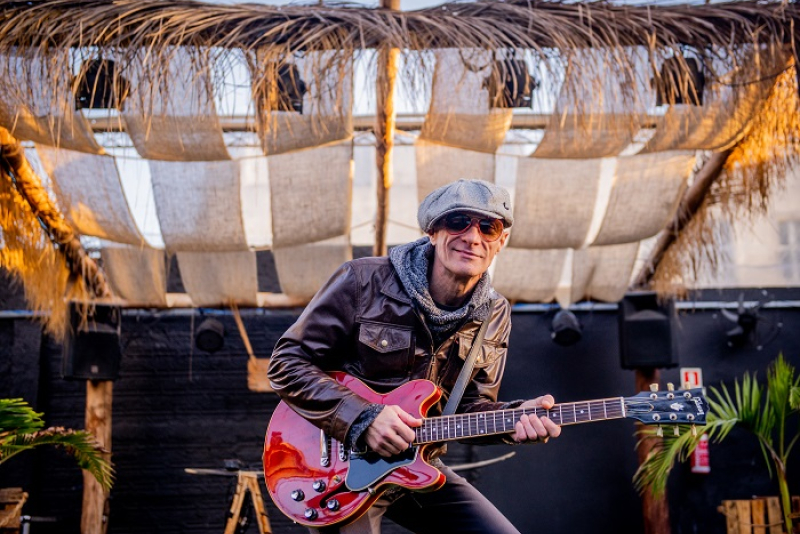 Charles Master e Banda se apresenta neste sábado (29) no O Brava no Quarto Distrito