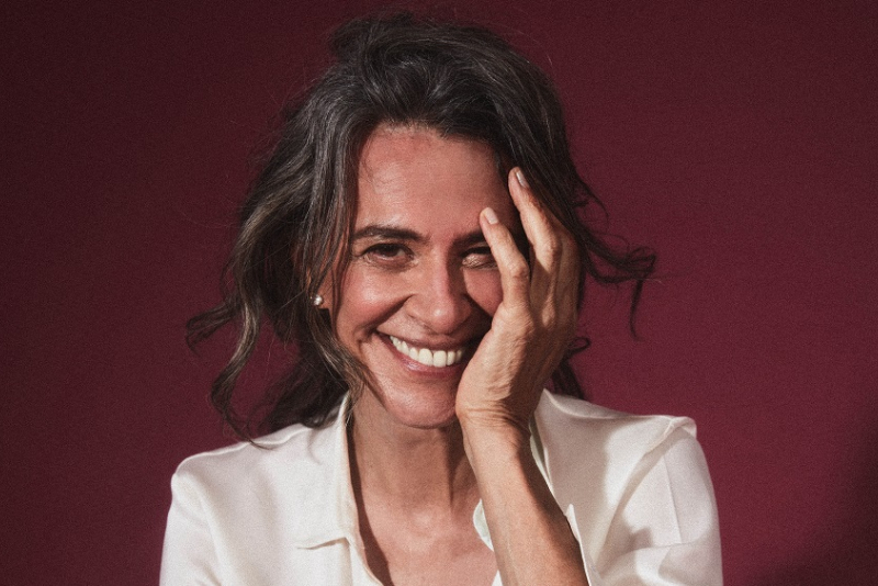 Simone comemora 50 anos de carreira com dois shows em Porto Alegre