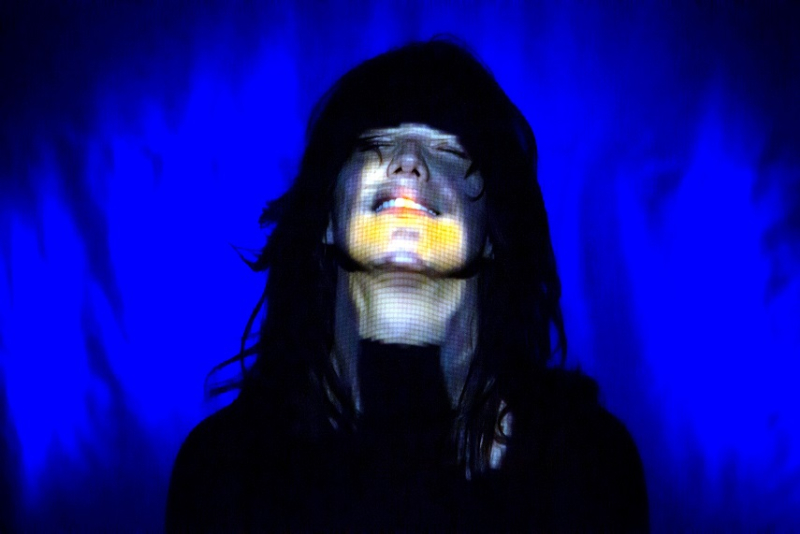 'Como Sobreviver ao Fim do Mundo' entra em cartaz no Teatro de Arena em Porto Alegre