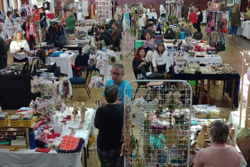 Bazar de Primavera reúne 50 expositores no Centro Cultural 25 de Julho