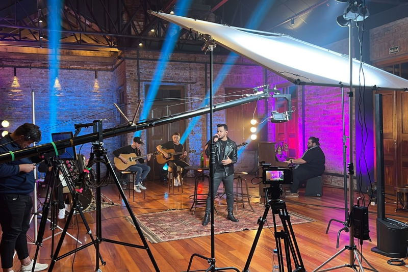 Ruan Victor grava segunda edição do projeto ''Nostalgia''