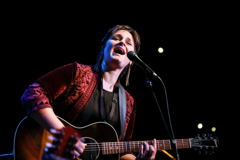 Madeleine Peyroux se apresenta nesta sexta-feira (29) no Teatro do Bourbon Country 
