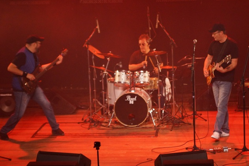 Banda gaúcha Thomas Butterfly lança álbum 'Like That' neste sábado no Theatro Fuga