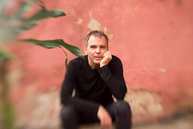 Gastão Villeroy apresenta o álbum Amazônia Amazônia em Montenegro e Porto Alegre 