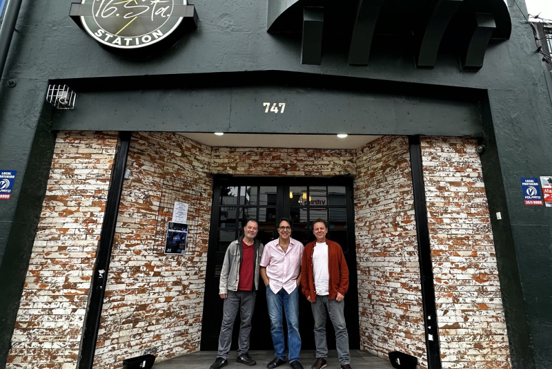 Jambo Trio e convidadas se apresentam neste domingo (29) no projeto 'Sixteen Jazz'