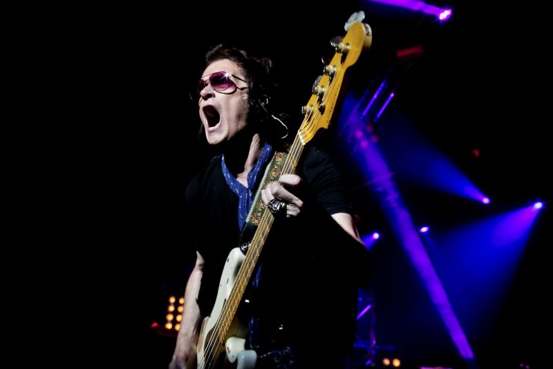 Glenn Hughes se apresenta em Porto Alegre nesta terça-feira (7)