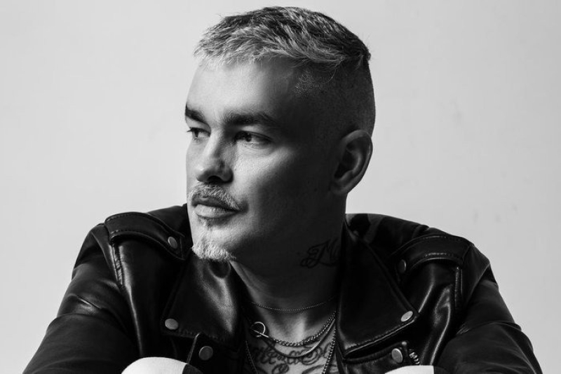 Esteban Tavares é atração deste sábado (11) no 'Beba Cultura Live do 4Beer' do 4 Distrito