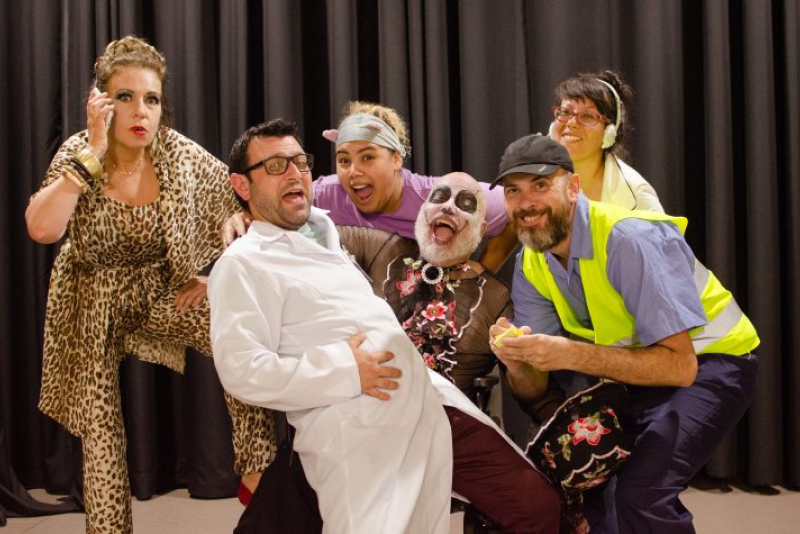 Espetáculo 'Novas Comédias dessa (e da outra) Vida' é destaque no Porto Verão Alegre