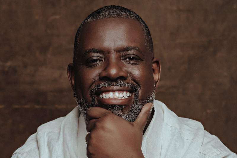 Péricles retorna a Porto Alegre em junho com show do novo álbum 'Calendário'