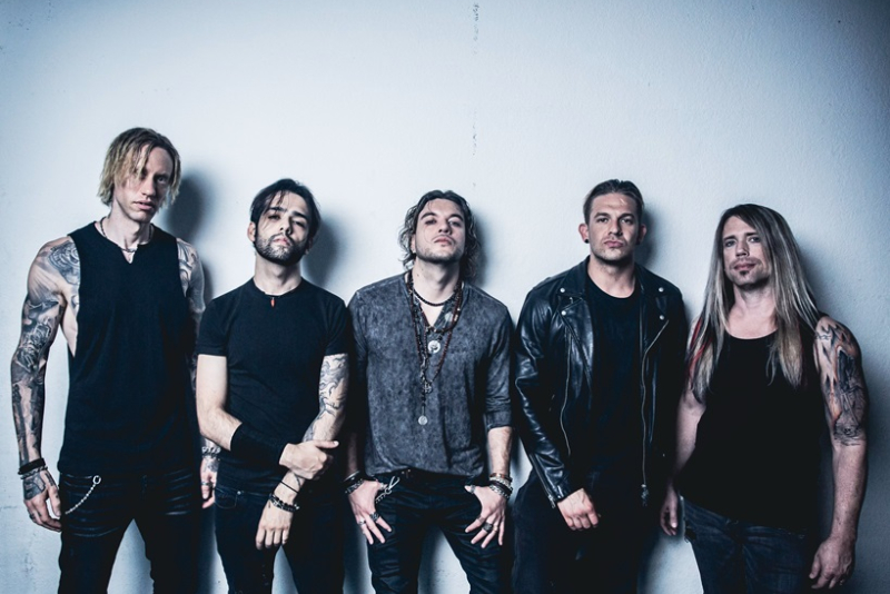 Banda Velvet Chains abre os shows de Slash feat Myles Kennedy & The Conspirators 