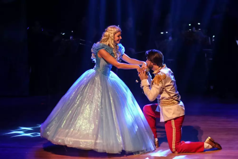O musical 'Clássicos Encantados' chega a Novo Hamburgo em março