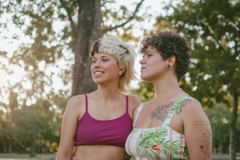 'Mulheres Apaixonadas' com Amanda Gabana e Gabriela Lery é destaque do Ocidente Acústico