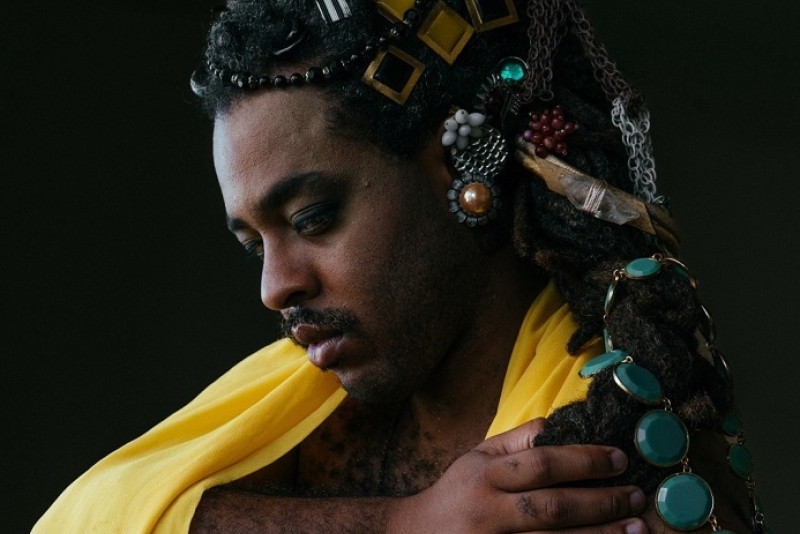 'Delicadeza Afiada projeto' de Lutiano Nascimento nesta  sexta-feira (26), no Teatro Olga Reverbel