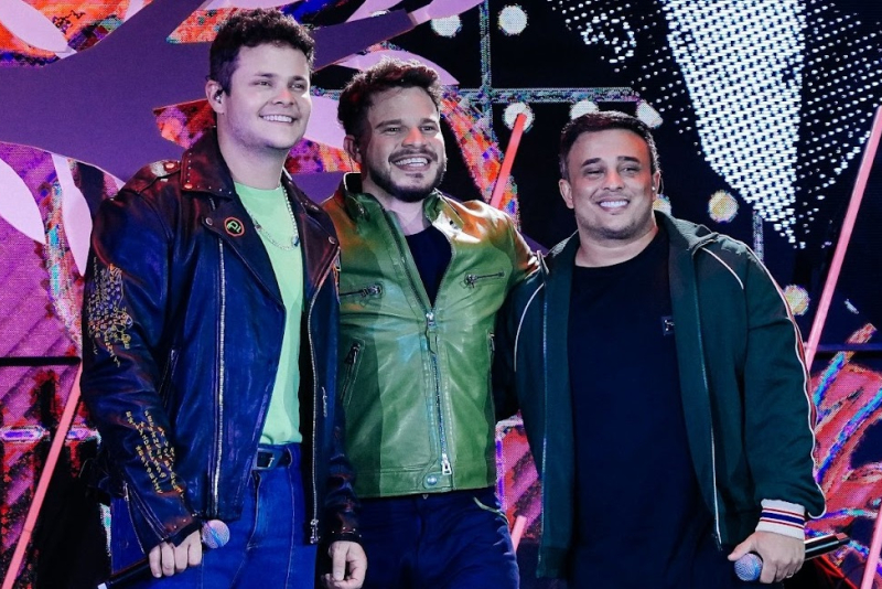 Matheus Fernandes e Matheus & Kauan se unem no hit 'Triplex'