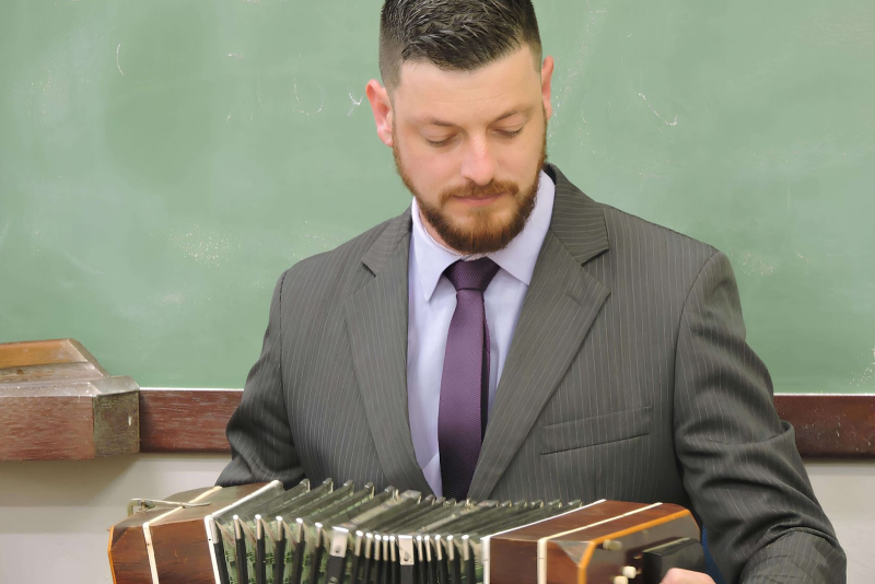 Danilo Kuhn se apresenta no Musical Évora nesta quarta-feira (24)