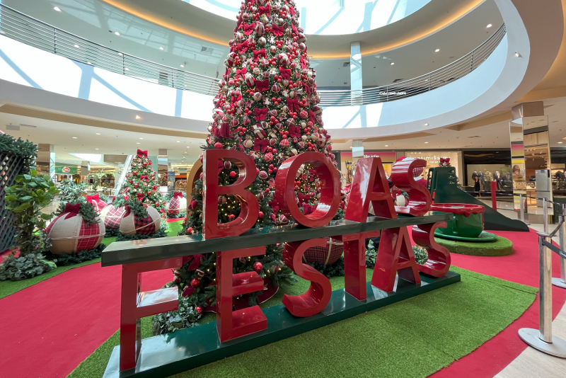 Chegada do Papai Noel inicia temporada de Natal do BarraShoppingSul