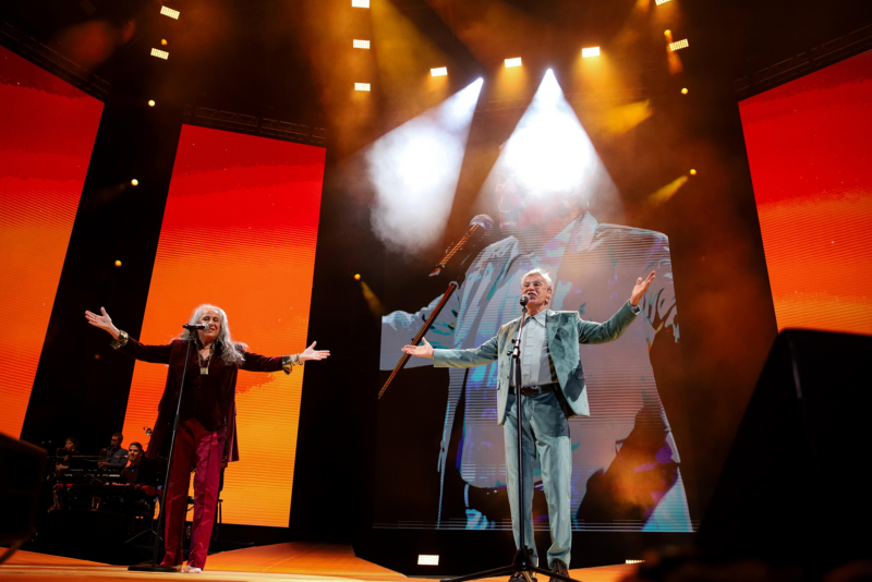 Caetano Veloso e Maria Bethânia encantam Porto Alegre com repertório cheio de sucessos no último Show da turnê