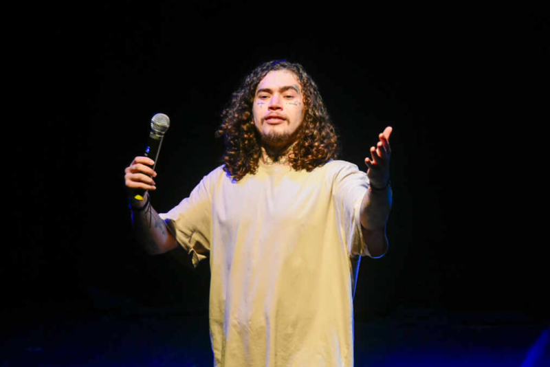 Whindersson Nunes está de volta! A artista traz a Porto Alegre em agosto o show 'Isso Definitivamente Não é um Culto'