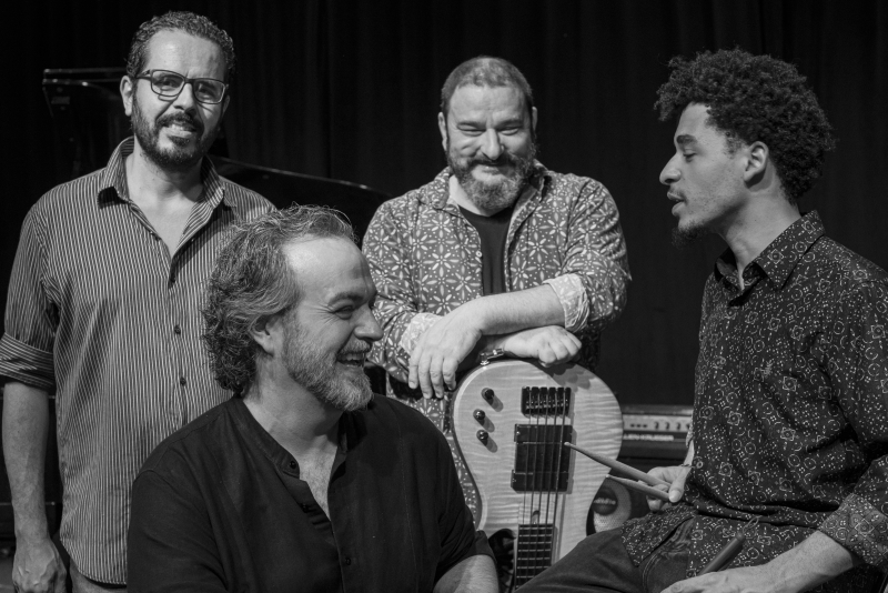Pedro Verissimo e Café Trio se juntam para interpretar Chico Buarque e Tom Jobim no Espaço 373