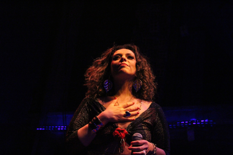 Festival no Teatro Simões Lopes Neto reúne espetáculos gaúchos de música, teatro e dança com ingressos a preços populares
