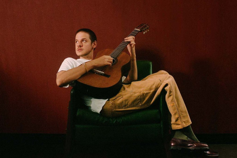 Sessão extra confirmada: Rubel faz novo show em Porto Alegre no dia 15 de outubro no Teatro Simões Lopes Neto