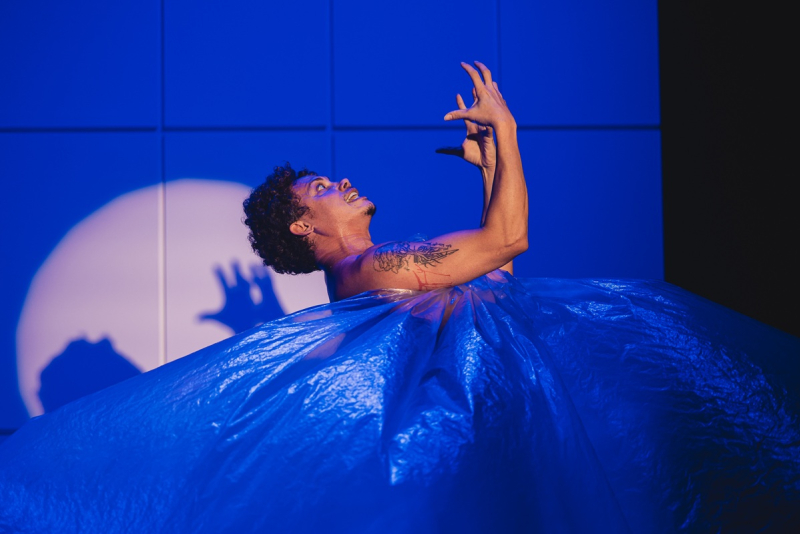 Pequeno Monstro com Silvero Pereira chega em setembro ao Porto Alegre em Cena 2025