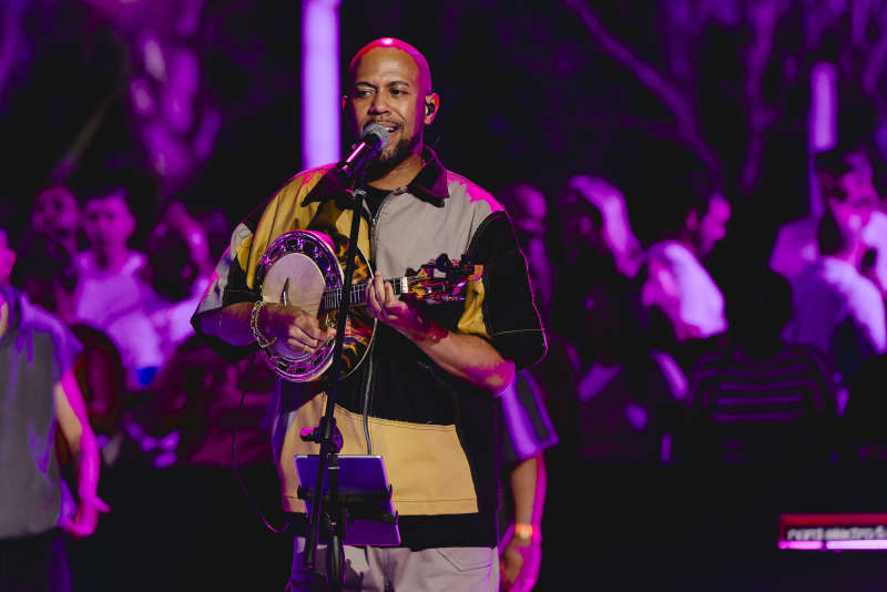 Turma do Pagode desembarca em Porto Alegre neste sábado (20), com a turnê Mixturadin na KTO Arena