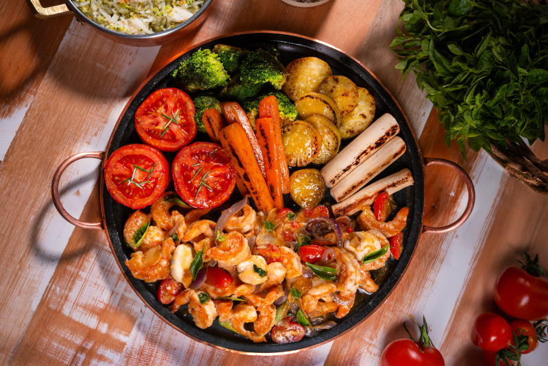 Camarada Camarão desembarca em Porto Alegre com sabor nordestino e frutos do mar frescos