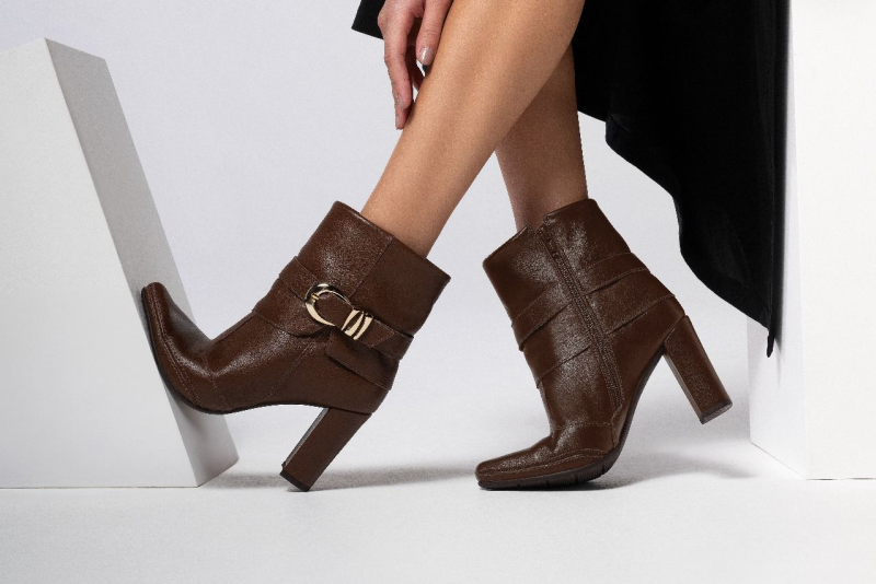 <br />
<b>Notice</b>:  Undefined variable: lnb in <b>/home/u642903088/domains/supertransado.com.br/public_html/site/app/views/artigo.php</b> on line <b>228</b><br />
<br />
<b>Notice</b>:  Trying to get property 'TITULO' of non-object in <b>/home/u642903088/domains/supertransado.com.br/public_html/site/app/views/artigo.php</b> on line <b>228</b><br />
