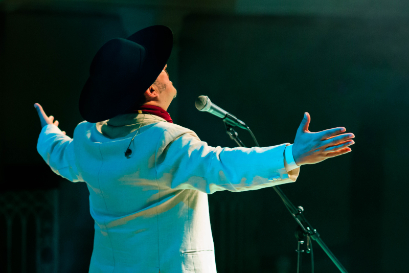 Cristiano Quevedo celebra 30 anos de carreira no projeto Noites Gaúchas em Porto Alegre