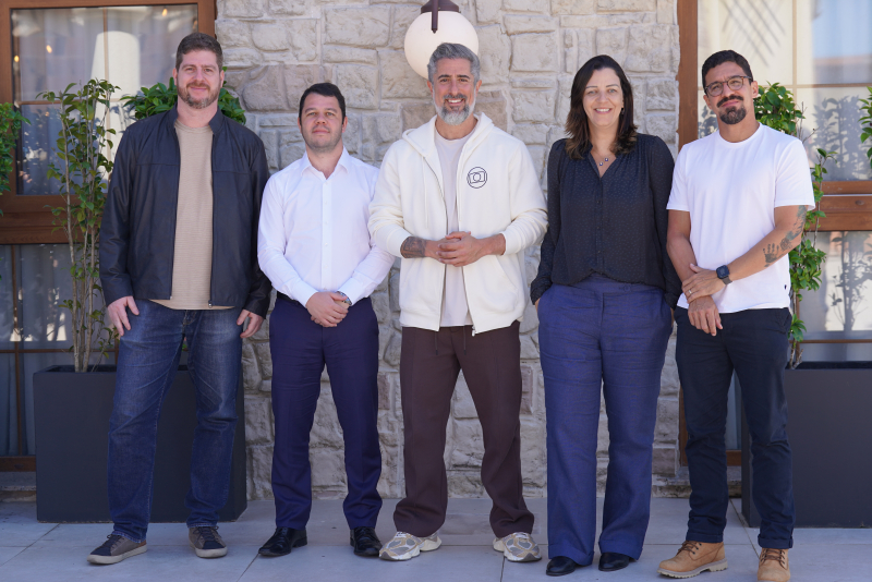 <br />
<b>Notice</b>:  Undefined variable: lnb in <b>/home/u642903088/domains/supertransado.com.br/public_html/site/app/views/artigo.php</b> on line <b>228</b><br />
<br />
<b>Notice</b>:  Trying to get property 'TITULO' of non-object in <b>/home/u642903088/domains/supertransado.com.br/public_html/site/app/views/artigo.php</b> on line <b>228</b><br />
